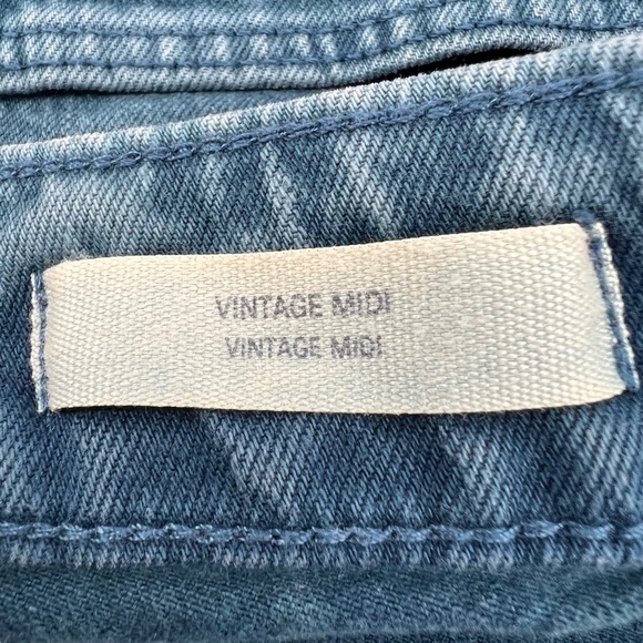 Universal Thread Vintage Midi Cut Off Jean Shorts Size 4 Women's - Picture 4 of 8